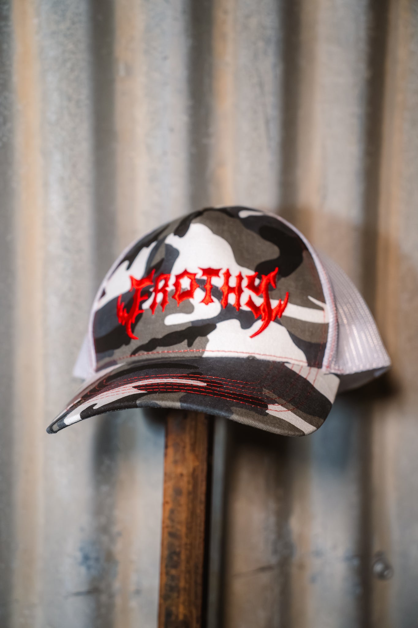 CAMO TRUCKER WHITE